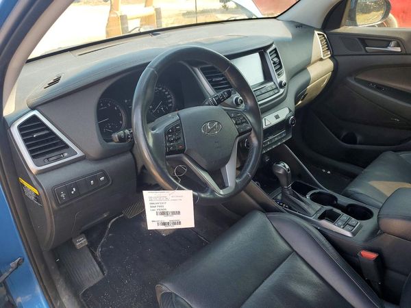 2017 HYUNDAI TUCSON