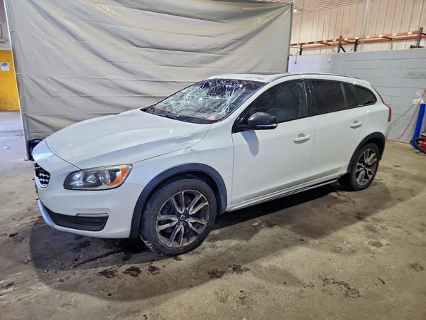 2016 VOLVO V60 CROSS COUNTRY SV33 Premier