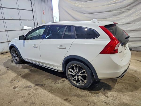 2016 VOLVO V60 CROSS COUNTRY SV33 Premier