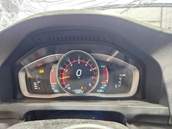 2016 VOLVO V60 CROSS COUNTRY SV33 Premier