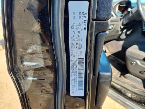 2019 JEEP GRAND CHEROKEE LAREDO 4X4