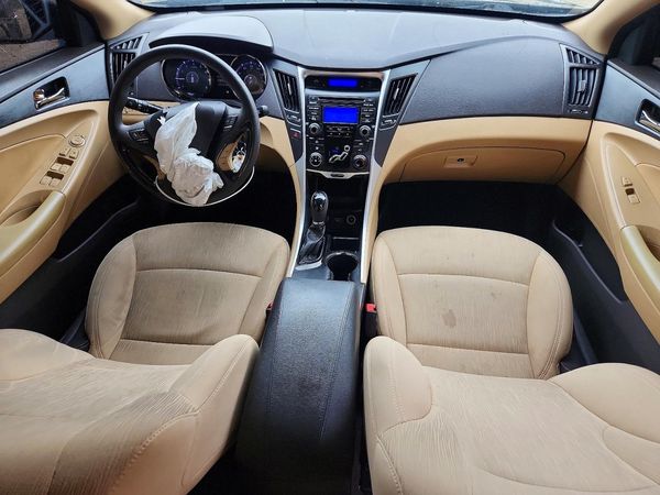 2013 HYUNDAI SONATA GLS/ GLS Popular