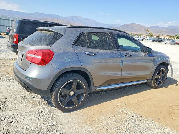 2017 MERCEDES-BENZ GLA GLA250