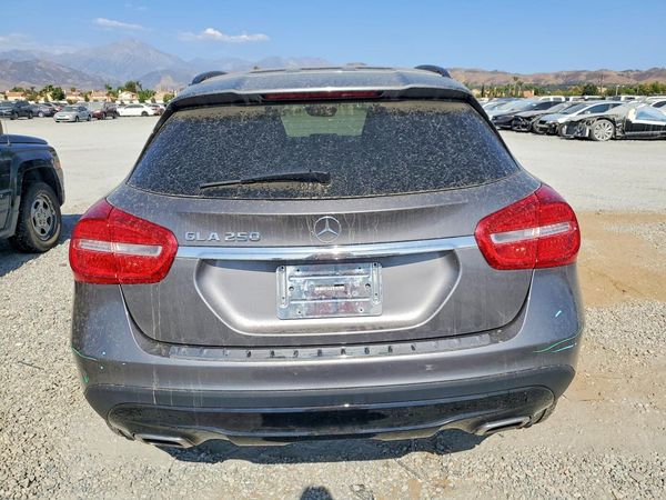 2017 MERCEDES-BENZ GLA GLA250