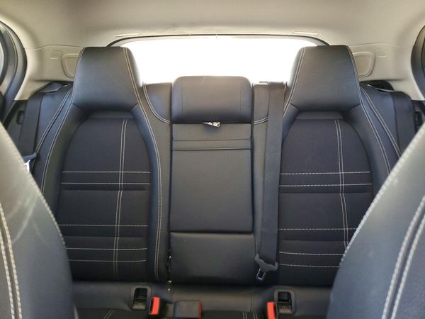 2017 MERCEDES-BENZ GLA GLA250