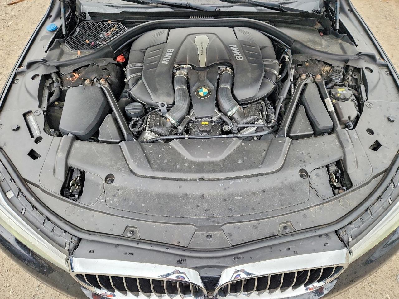 2016 BMW 750 xDrive