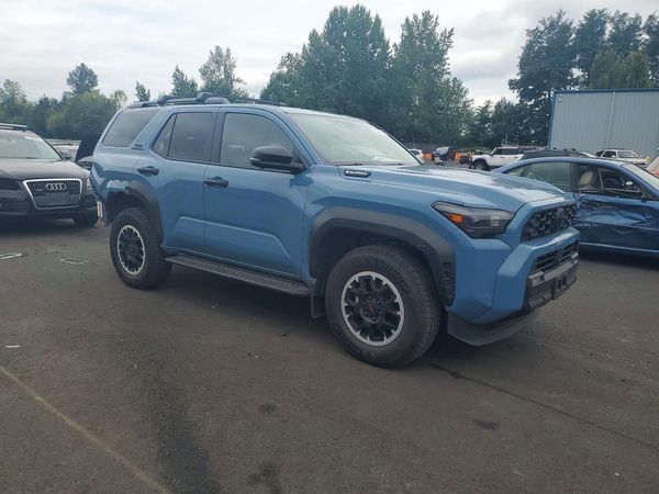 2025 TOYOTA 4RUNNER