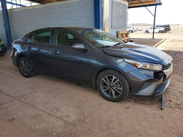 2022 KIA FORTE FE, LXS