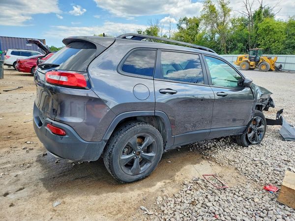2016 JEEP CHEROKEE LATITUDE 4X4