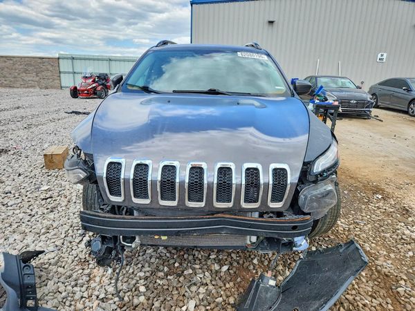 2016 JEEP CHEROKEE LATITUDE 4X4