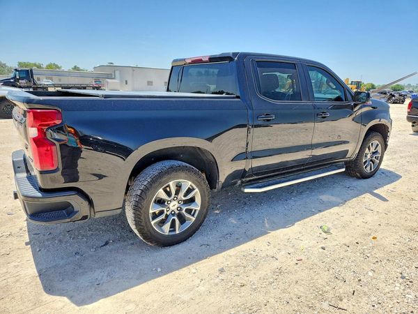 2022 CHEVROLET SILVERADO RST