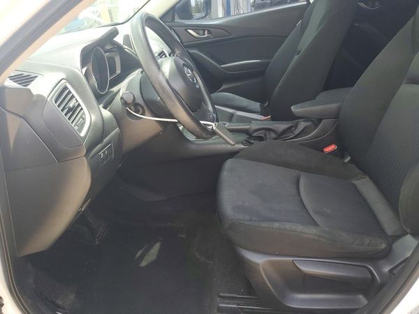 2015 MAZDA 3