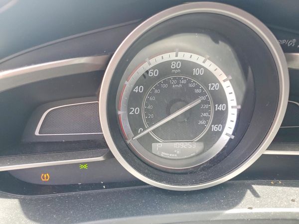 2015 MAZDA 3