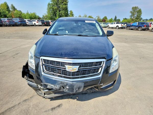 2016 CADILLAC XTS Luxury