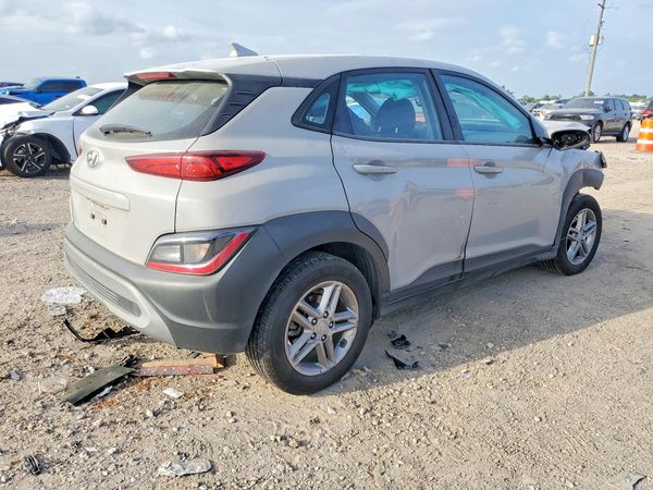 2023 HYUNDAI KONA SE
