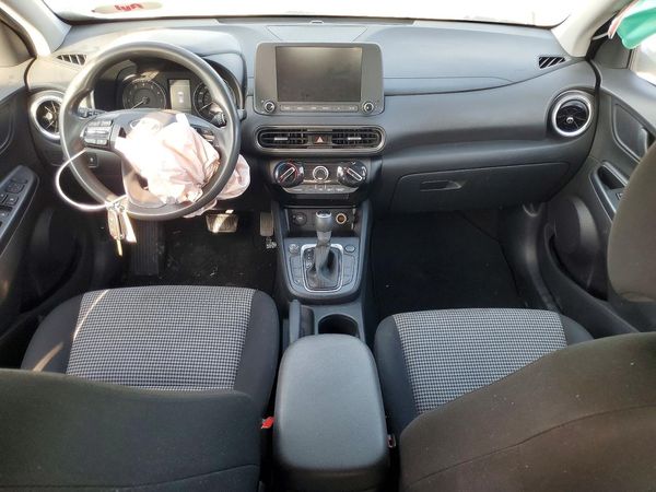 2023 HYUNDAI KONA SE