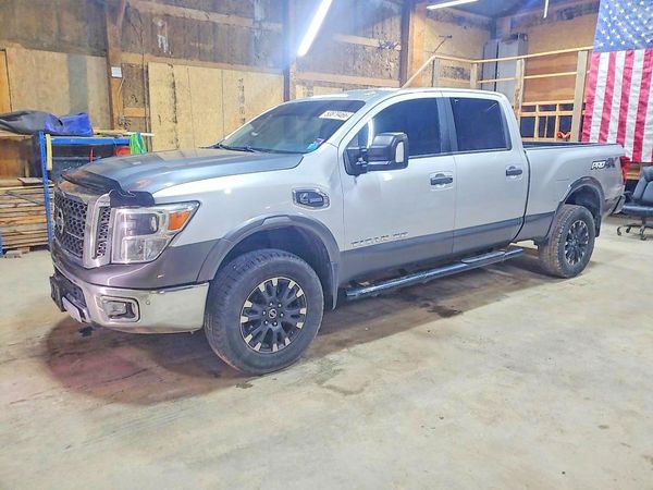 2019 NISSAN TITAN