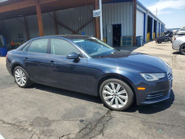 2017 AUDI A4 quattro Premium