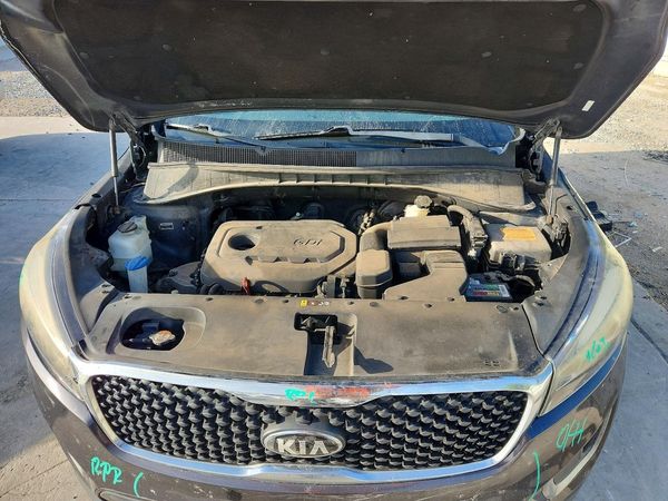 2016 KIA SORENTO L / LX