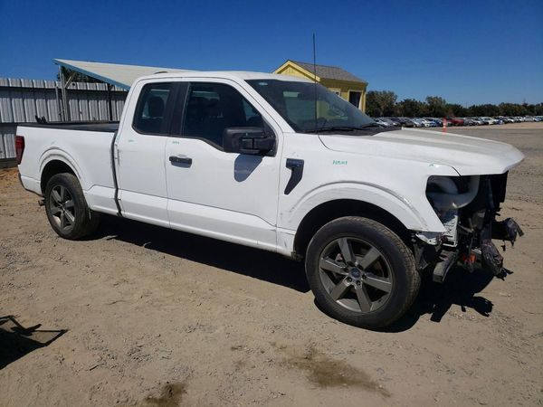 2025 FORD F150 XL