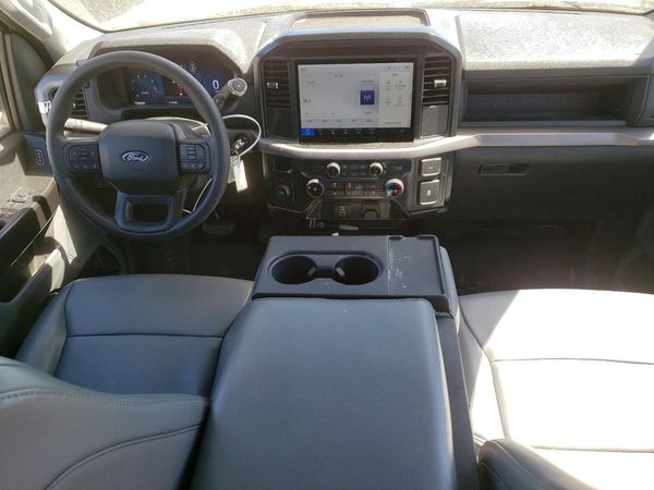 2025 FORD F150 XL