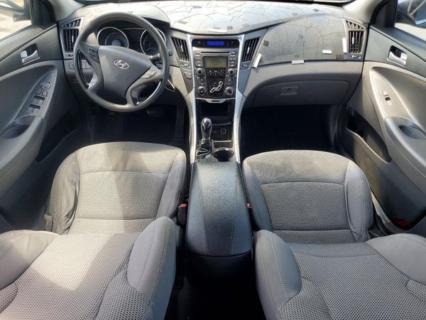 2012 HYUNDAI SONATA