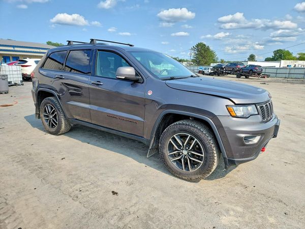 2017 JEEP GRAND CHEROKEE