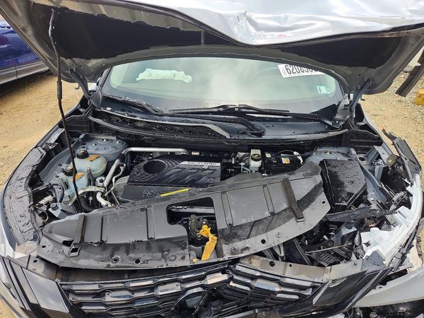2023 NISSAN ROGUE SV — Engine bay