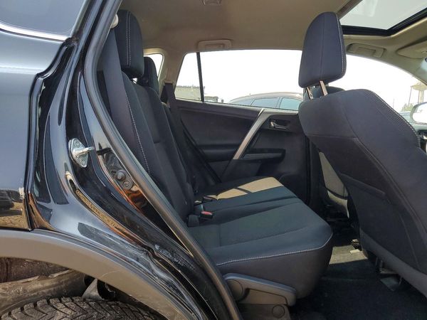 2018 TOYOTA RAV4 Adventure/XLE