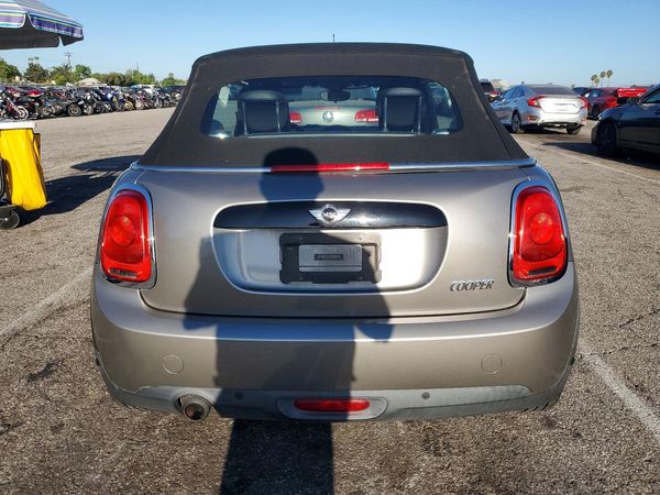 2016 MINI COOPER