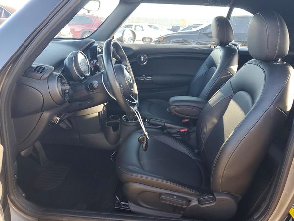 2016 MINI COOPER