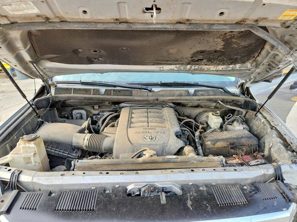 2017 TOYOTA TUNDRA SR/SR5