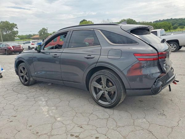 2023 GENESIS GV70