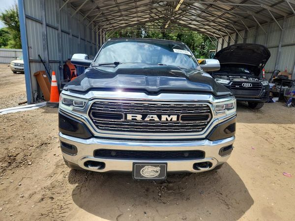 2019 RAM 1500 LIMITED CREW CAB 4X4