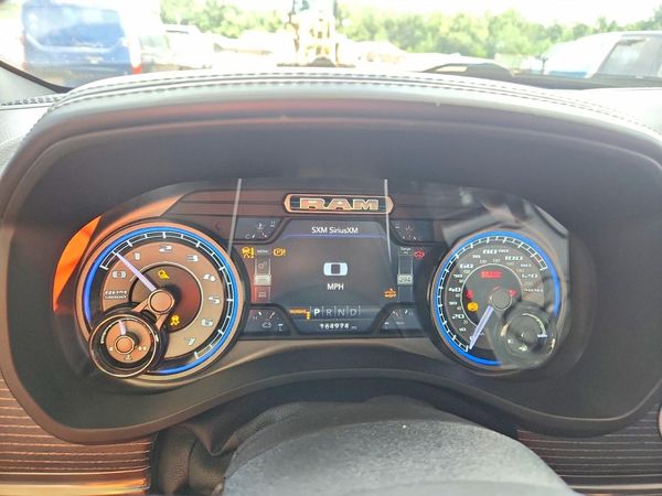 2019 RAM 1500 LIMITED CREW CAB 4X4