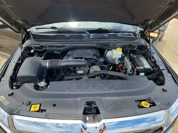 2019 RAM 1500 LIMITED CREW CAB 4X4