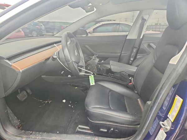 2018 TESLA MODEL 3 — DENT