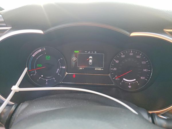 2016 KIA OPTIMA GL - Middle-low