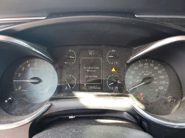 2019 TOYOTA SEQUOIA SR5 grade