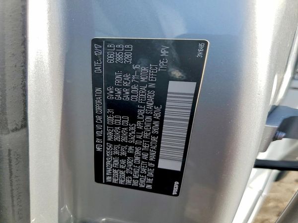 2018 VOLVO XC90 Momentum