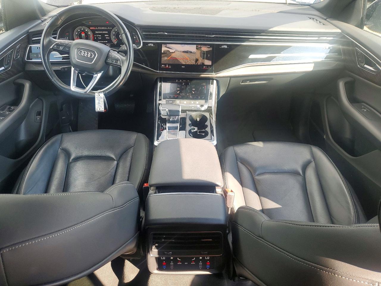 2021 AUDI Q8