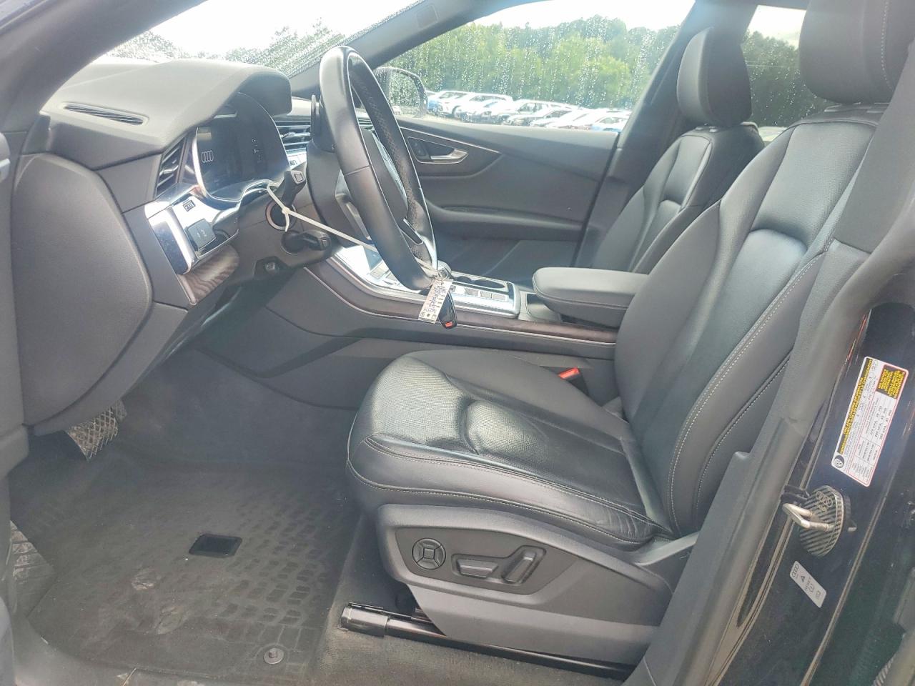2021 AUDI Q8