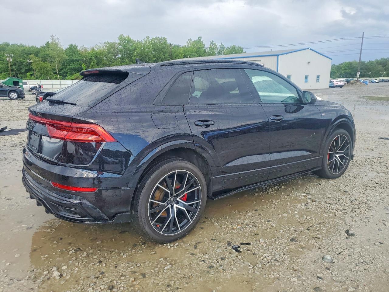 2021 AUDI Q8