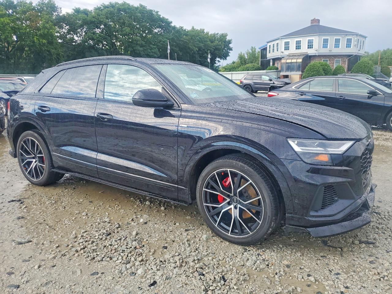 2021 AUDI Q8