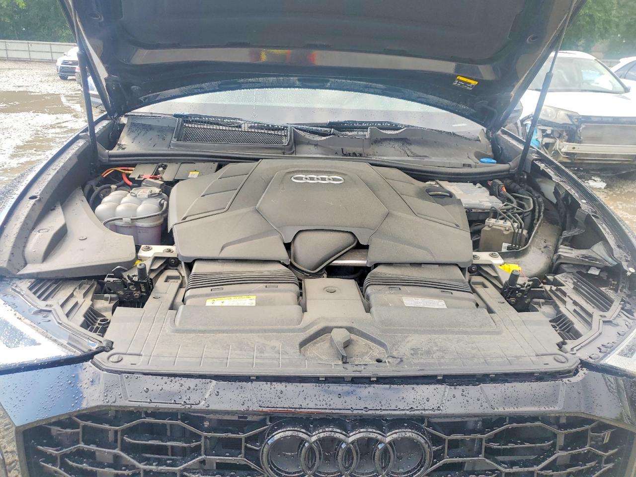 2021 AUDI Q8