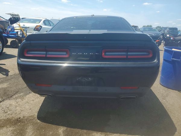 2016 DODGE CHALLENGER SXT