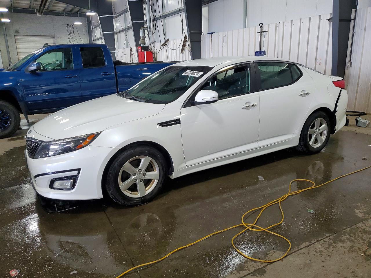 2015 KIA OPTIMA GL - Middle-low