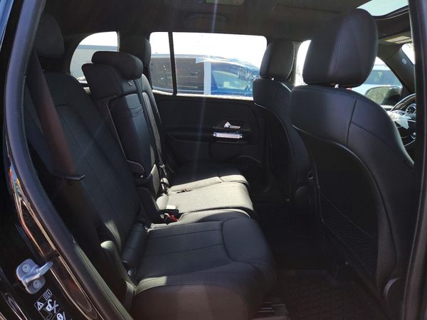 2023 MERCEDES-BENZ GLB GLB250
