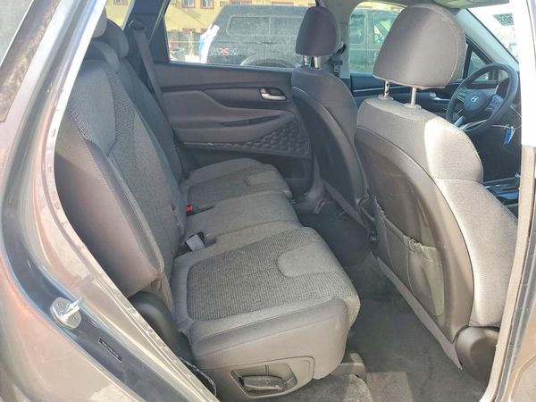 2020 HYUNDAI SANTA FE SE