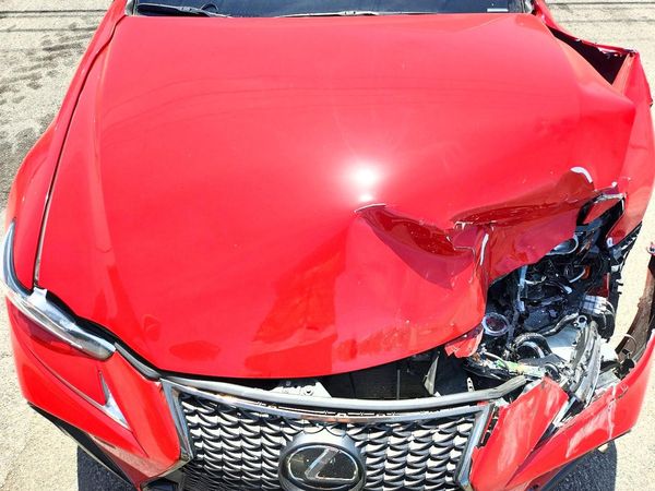 2017 LEXUS IS 200t